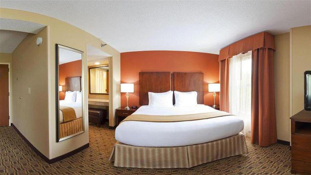 Comfort Suites Near Birkdale Village - Huntersville Dış mekan fotoğraf