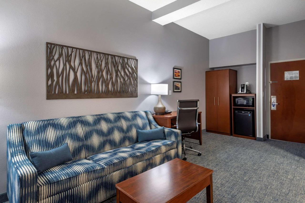 Comfort Suites Near Birkdale Village - Huntersville Dış mekan fotoğraf