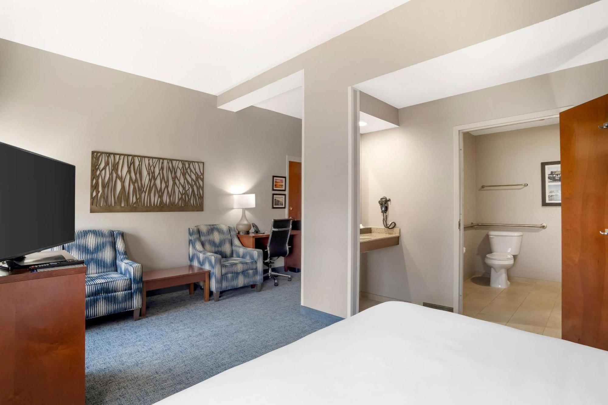 Comfort Suites Near Birkdale Village- Huntersville Dış mekan fotoğraf