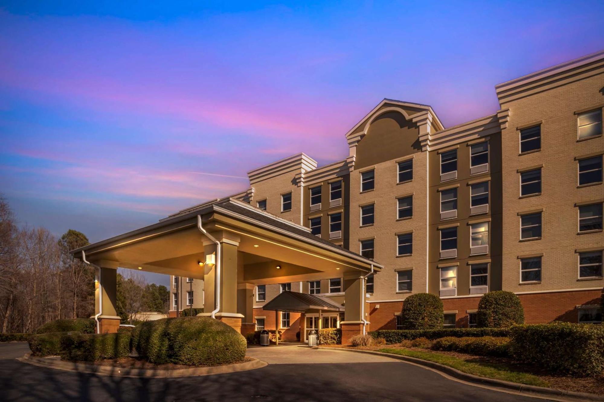 Comfort Suites Near Birkdale Village- Huntersville Dış mekan fotoğraf