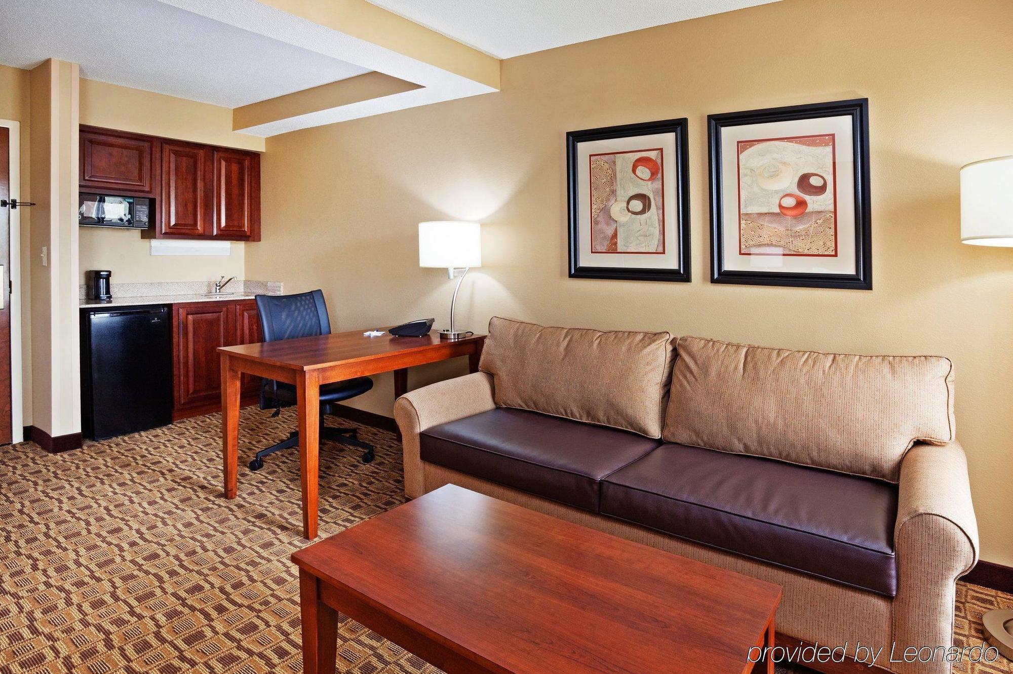 Comfort Suites Near Birkdale Village - Huntersville Oda fotoğraf