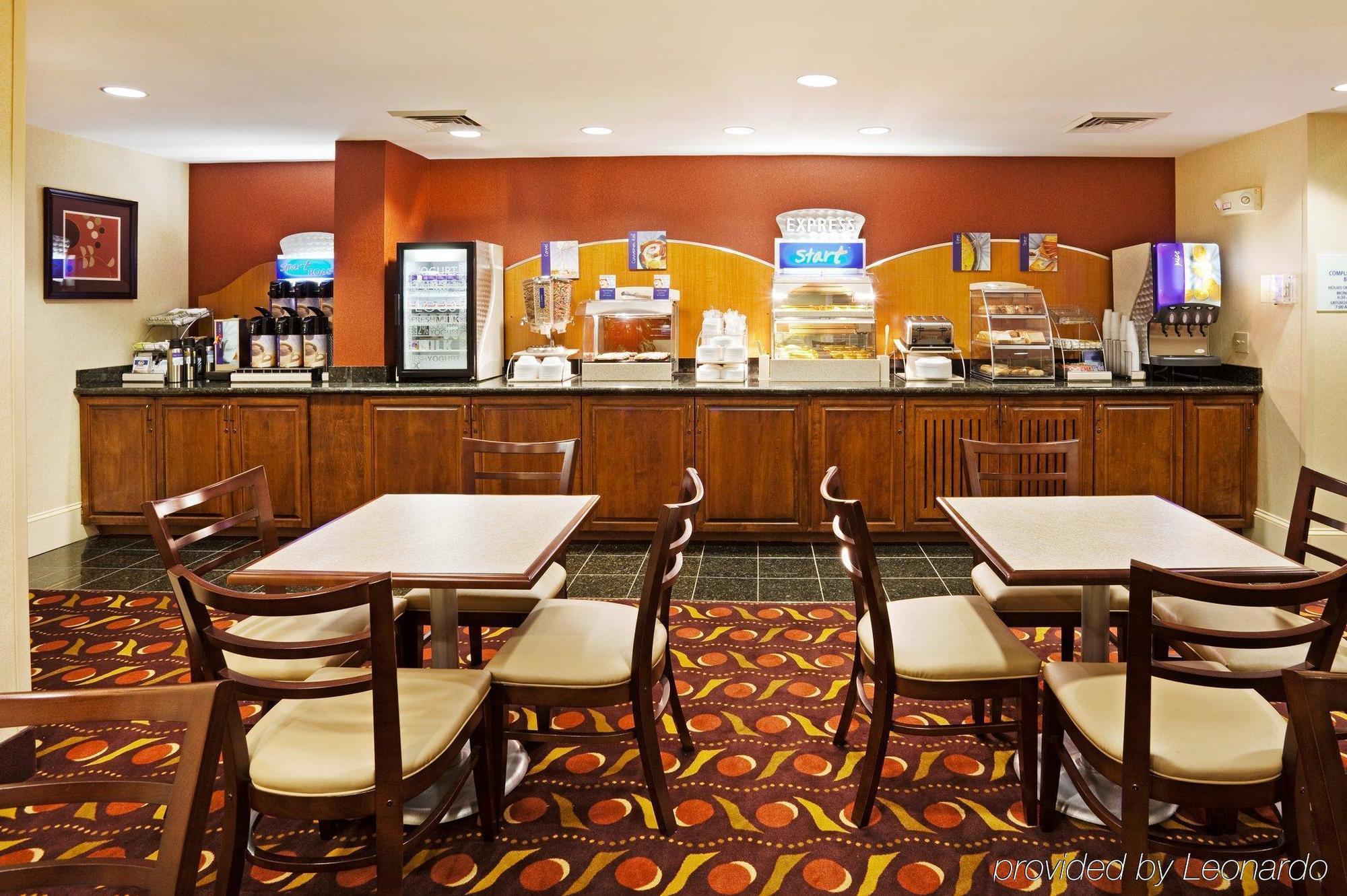 Comfort Suites Near Birkdale Village - Huntersville Restoran fotoğraf